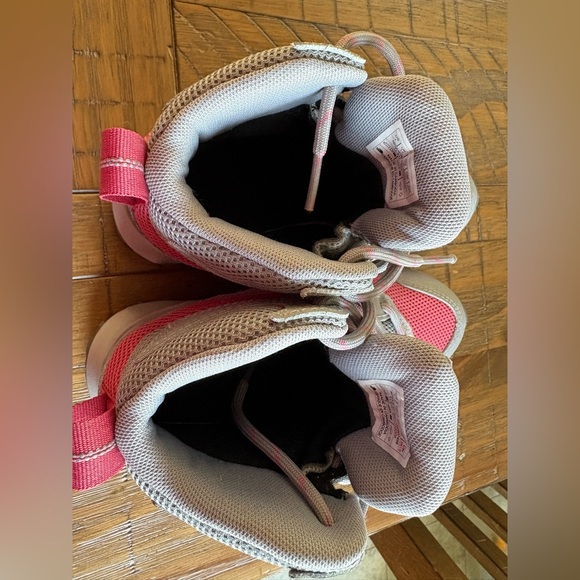 THE NORTH FACE JR HEDGEHOG HIKER II MID WATERPROOF BOOTS KIDS size 1 - Picture 4 of 8